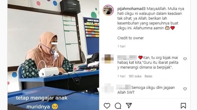 The teacher continues to teach in class even though he has to wear an oxygen mask because he is sick.  (Instagram/@pijahmohamad3)