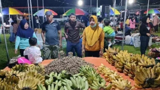 Tradisi Jual Beli Malam Qunut Bulan Ramadhan di Kabupaten Gorontalo, Begini Kegiatan Warga