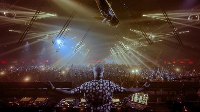 Fat Boy Slim tampil di Festival Music Coachella. [Instagram Coachella]