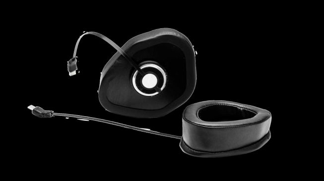 Bluetooth dan noise cancellation yang diterapkan pada Daal ANC DXL-5 [RideApart].