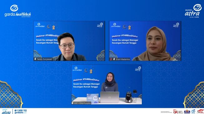 Putri Madarina, Certified Financial Planner (CFP) bersama Teddy Suryawan, Chief Digital Officer Asuransi Astra memberikan informasi yang edukatif dalam webinar #THRBisaDiatur Sosok Ibu sebagai Manager Keuangan Rumah Tangga (14/4) [Asuransi Astra].