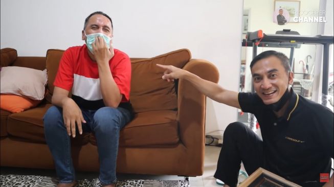 Potret Terbaru Gugun Gondrong (YouTube/Rico Ceper)