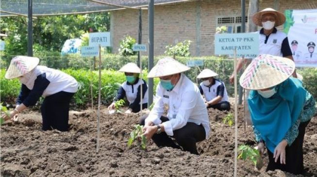 Gapoktan dan Nelayan Kebumen Peroleh Bantuan Rp 1,5 M/Tahun