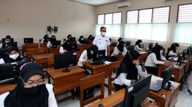 Pencairan Gaji Pertama Guru PPPK di Bandar Lampung Belum Jelas