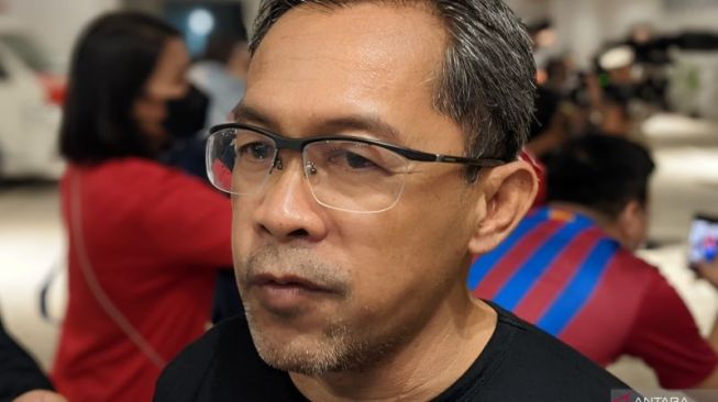 Hugor Vidal Tiba di Surabaya, Aji Santoso: Sekarang Istirahat, Senin Tes Kesehatan