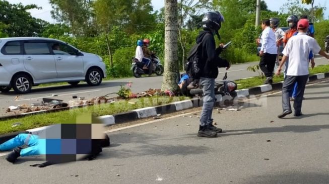 Laju, Pengendara Motor Tabrak Pot Bunga di Bontang Lestari