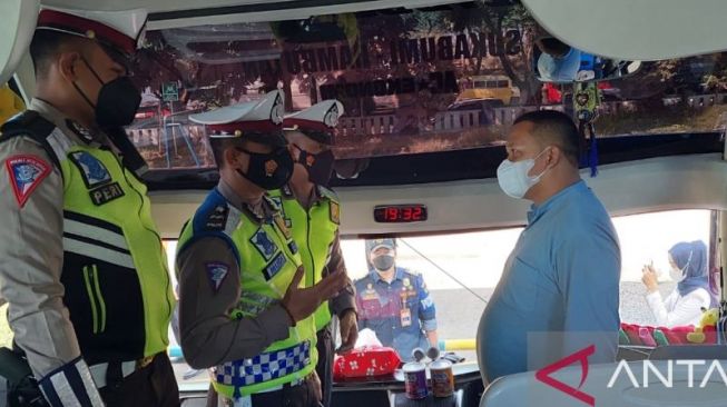 Periksa Angkutan Umum Jelang Musim Mudik, Polres Sukabumi Kota Tak Temukan Bus yang Tak Layak Beroperasi