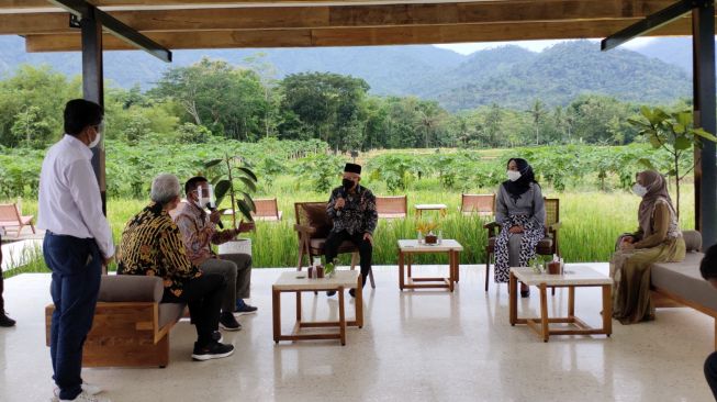 Wapres Ma'ruf Amin Tinjau Balkondes PGN Karangrejo, Nikmati Restoran Dengan Pemandangan Obor Api Abadi