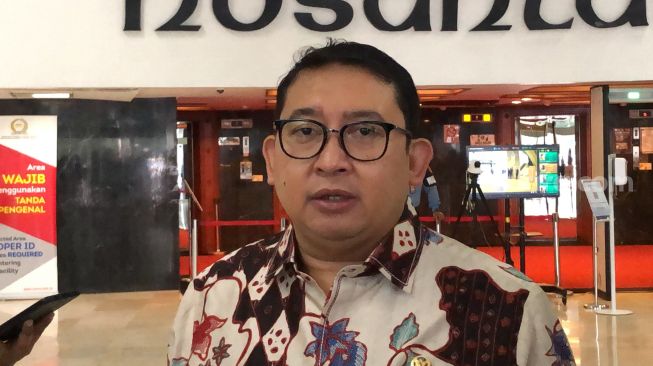 UAS Diduga Ditahan Imigrasi dan Dideportasi dari Singapura, Fadli Zon: Kejadian Ini Penghinaan