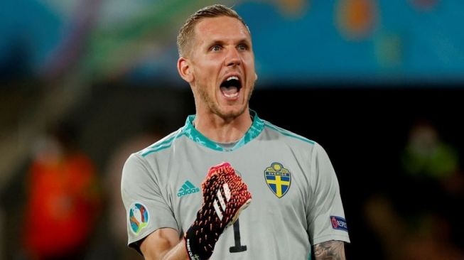 Aston Villa Siap Permanenkan Status Robin Olsen