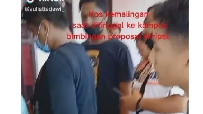 ditinggal bimbingan skripsi, kamar kos mahasiswi ini kemalingan. [sulistiadewi_ / TikTok]