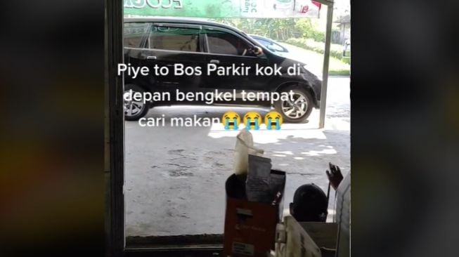 Pemilik bengkel curhat tempat usahanya jadi lahan parkir dadakan mobil MPV (TikTok)