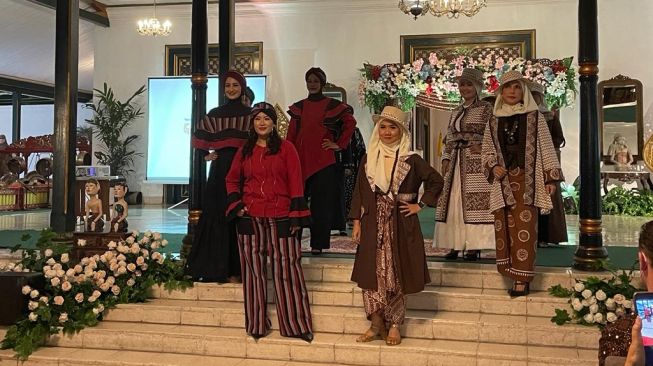 Peringati Hari Kartini 2022, Royal Ambarrukmo Yogyakarta Gelar Fashion Show Khusus Busana Muslimah