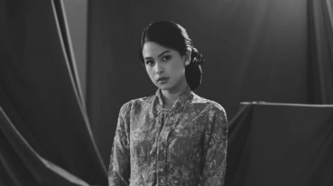  Gaya Seleb Berkebaya di Hari Kartini (Instagram/@maudyayunda)