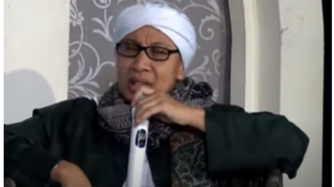 Hukum Takbir Keliling Menurut Buya Yahya, Konvoi di Jalanan Boleh atau Tidak?