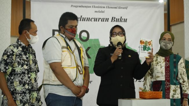 Kabekraf Luncurkan Buku Produktif, Ade Yasin: Ini Bisa Dongkrak Ekonomi Kabupaten Bogor