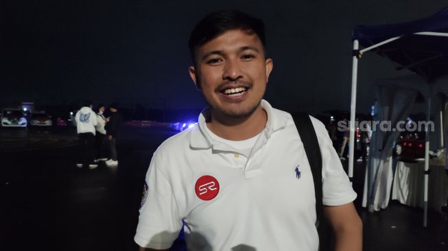 Wahyu Kandacong, Ketua Komunitas Motor Senang Kencang sekaligus pebalap street race BSD Tangerang, Jumat (22/4/2022). [SuaraJakarta.id/Wivy Hikmatullah]