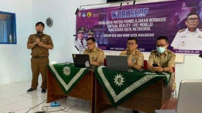 Guru SMP di Kota Makassar Mulai Berlatih Membuat Konten Pembelajaran Metaverse