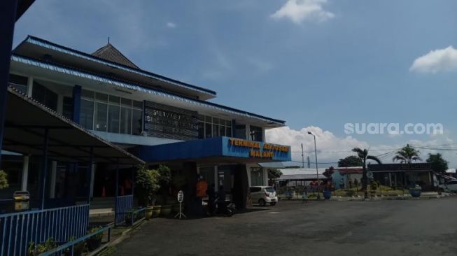 Pintu masuk Terminal Arjosari Malang -kasus dugaan pelecehan seksual. [Suara.com/Bob Bimantara Leander]