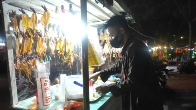 Menikmati Kuliner Sotong Pangkong dan Lemang, Ramai Diburu Selama Bulan Ramadhan