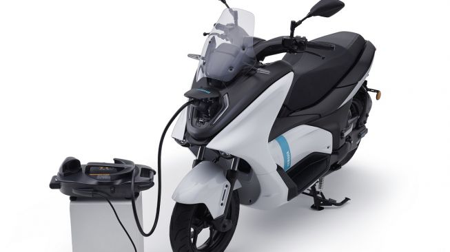 Hadirkan Skuter Listrik E01 untuk Uji Pasar, Yamaha Indonesia Dukung Insentif Kendaraan Elektrifikasi