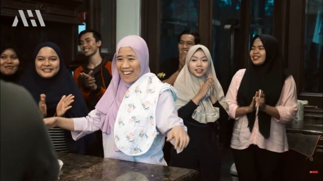 Momen Atta Halilintar Ajak ART Belanja Baju Lebaran (YouTube/AH)