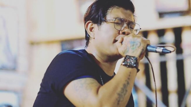 Potret Andika Kangen Band Pamer Tato (Instagram/@babang_andikamahesa)