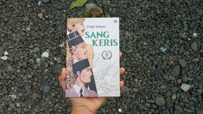 Ulasan Novel Sang Keris: Kisah Perjalanan Sebilah Senjata Tikam