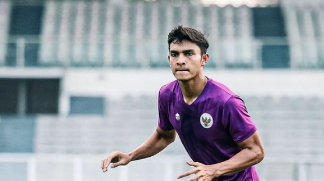 Penyerang Persik Kediri, Muhammad Ridwan tengah menjalani pemusatan latihan bersama timnas Indonesia. [Instagram/@persikfcofficial]