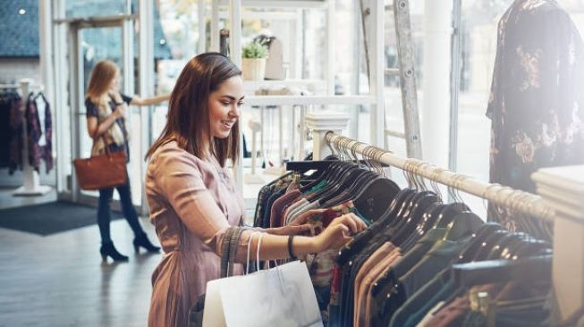 Kenapa Lebaran Identik dengan Baju Baru? Begini Asal Usul Tradisi Pakai Baju Baru