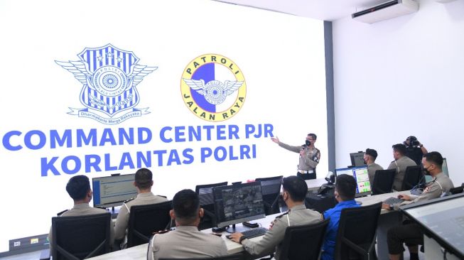 Kakorlantas Resmikan Command Center-Kantor PJR di KM 29 Tol Japek