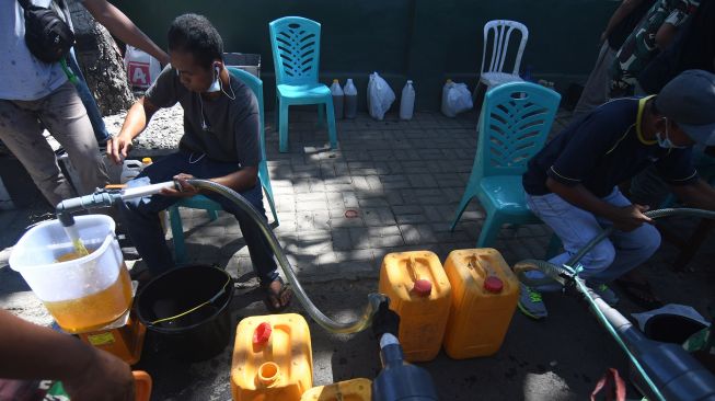 Pemerintah Kembali Janji Kucurkan Minyak Goreng Rp14.000 Per Liter, Bermerek Minyak Kita Sasar Supermarket