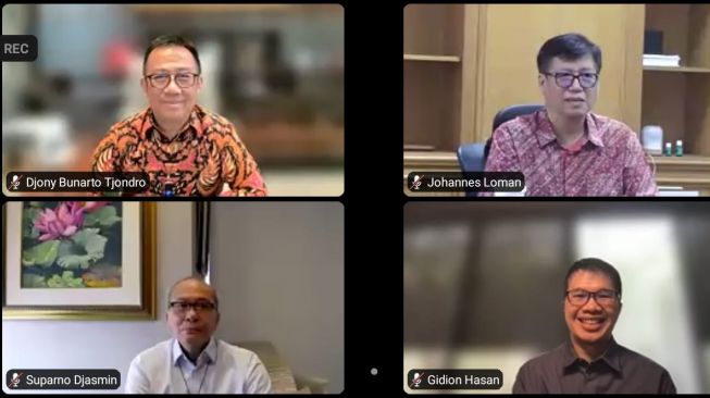 Hadir dalam kick-off Astra Siaga antara lain adalah Djony Bunarto Tjondro,  Presiden Direktur PT Astra International Tbk, Gidion Hasan, Presiden Direktur United Tractors, Johannes Loman, Direktur PT Astra International Tbk.,dan Suparno Djasmin, Direktur PT Astra International Tbk [screenshot Suara.com].