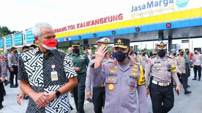 Catat! Kapolri Imbau Pemudik Tak Paksakan Berkendara dalam Kondisi Lelah Demi Keselamatan