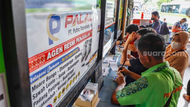 BBM Naik, Tiket Bus AKAP di Kampung Rambutan Ikut Terkerek