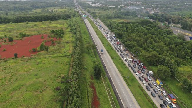 Sehari Jelang Lebaran 2022, Kendaraan Meninggalkan Jabotabek Tembus 1,7 Juta