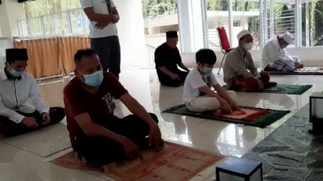 Potret Rafathar Masuk Pesantren (instagram/@raffinagita1717)