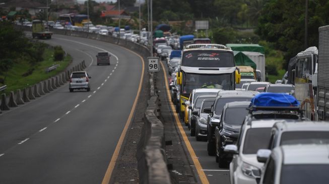 Libur Natal dan Tahun Baru, 3 Juta Kendaraan Diprediksi Lewati Tol Tangerang-Merak