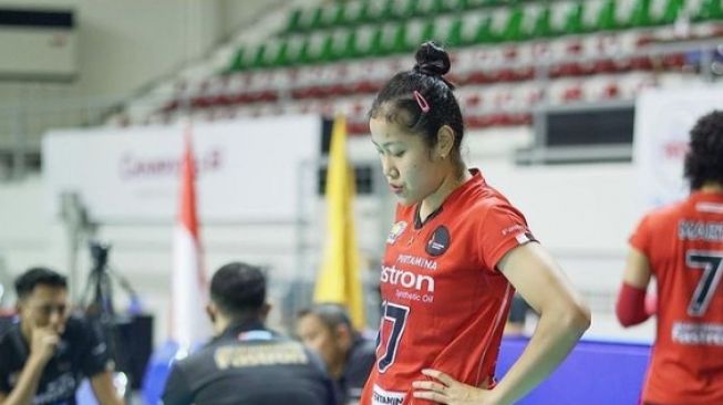 Atlet voli putri Indonesia, Ratri Wulandari. [Instagram/@jpevolley/@ratri7wulandari]