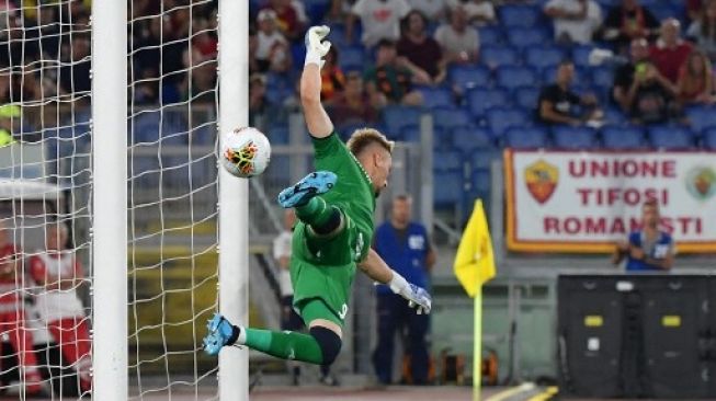 Profil Ionut Radu, Kiper Asal Rumania yang Bikin Inter Milan Berlutut di Markas Bologna