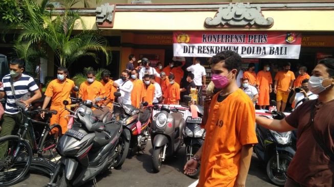 Penyesalan Buruh Proyek yang Mengaku Belum Punya Istri, Kalah Judi Online Kini Ditangkap Polda Bali