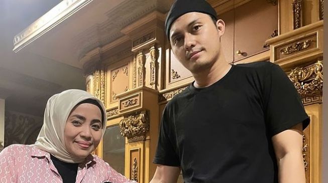 Perjalanan Cinta Muzdalifah dan Fadel  (Instagram/muzdalifah999)