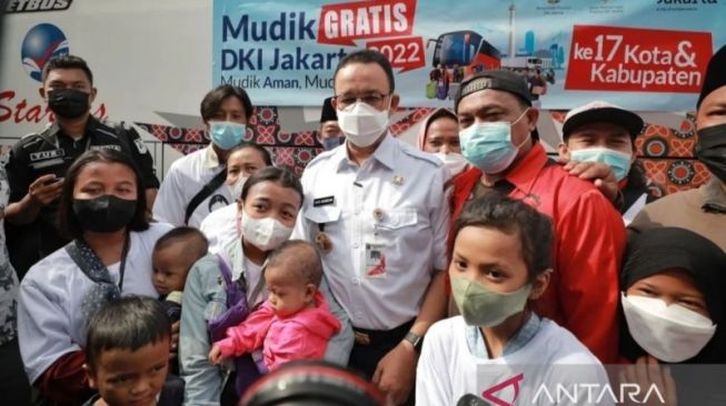 Pemudik Pakai Kaos 'Anies Baswedan untuk Presiden' saat Mudik Gratis, Anggota DPRD DKI Geram