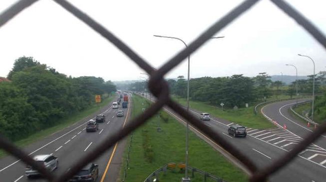 Arus Mudik Kian Lancar, Polisi Hentikan One Way Dan Contraflow Di Tol Trans Jawa Pukul 12.00 WIB Ini