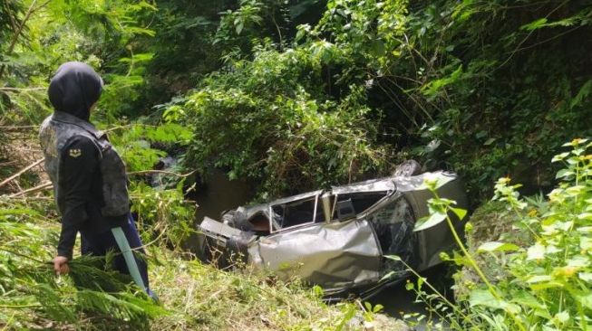 Cerita 'Horor' Pemudik Sebelum Minibus Terjun ke Dasar Jurang di Bandung Barat