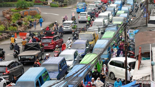INFO MUDIK 2022: Jalur Puncak Pass ke Bogor Berlaku Satu Arah Sore Ini