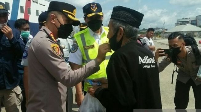 Dari Samarinda, Kakek 70 Tahun Ini Nekad Mudik Lebaran Seorang Diri ke Pare-pare