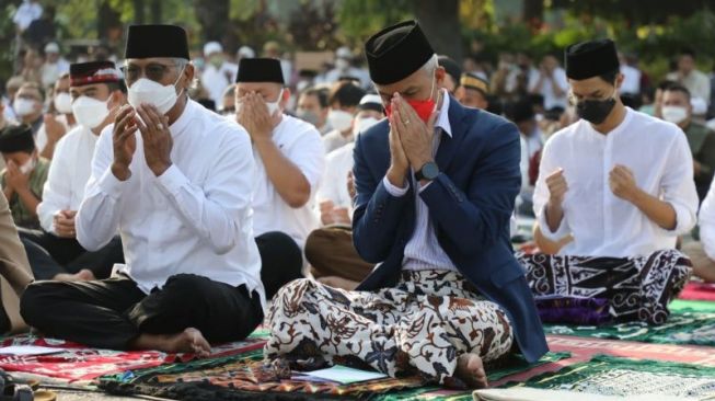 Salat Id di Simpang Lima, Ganjar Pranowo Gembira Lihat Antusiasme Masyarakat