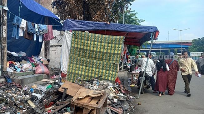 Korban Kebakaran Pasar Gembrong, Reruntuhan, dan Hari Raya Lebaran