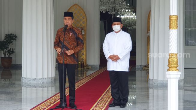 Presiden Joko Widodo (Jokowi) dan Menteri Pertahanan RI Prabowo Subianto di Gedung Agung Yogyakarta, Senin (2/5/2022). - 9SuaraJogja.id/Hiskia Andika)